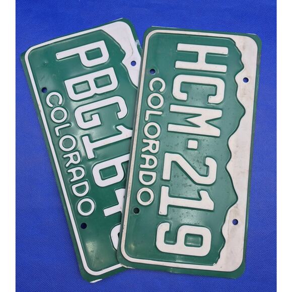 Vintage 1990s Colorado License Plates Green White Set of 2 - Picture 1 of 5